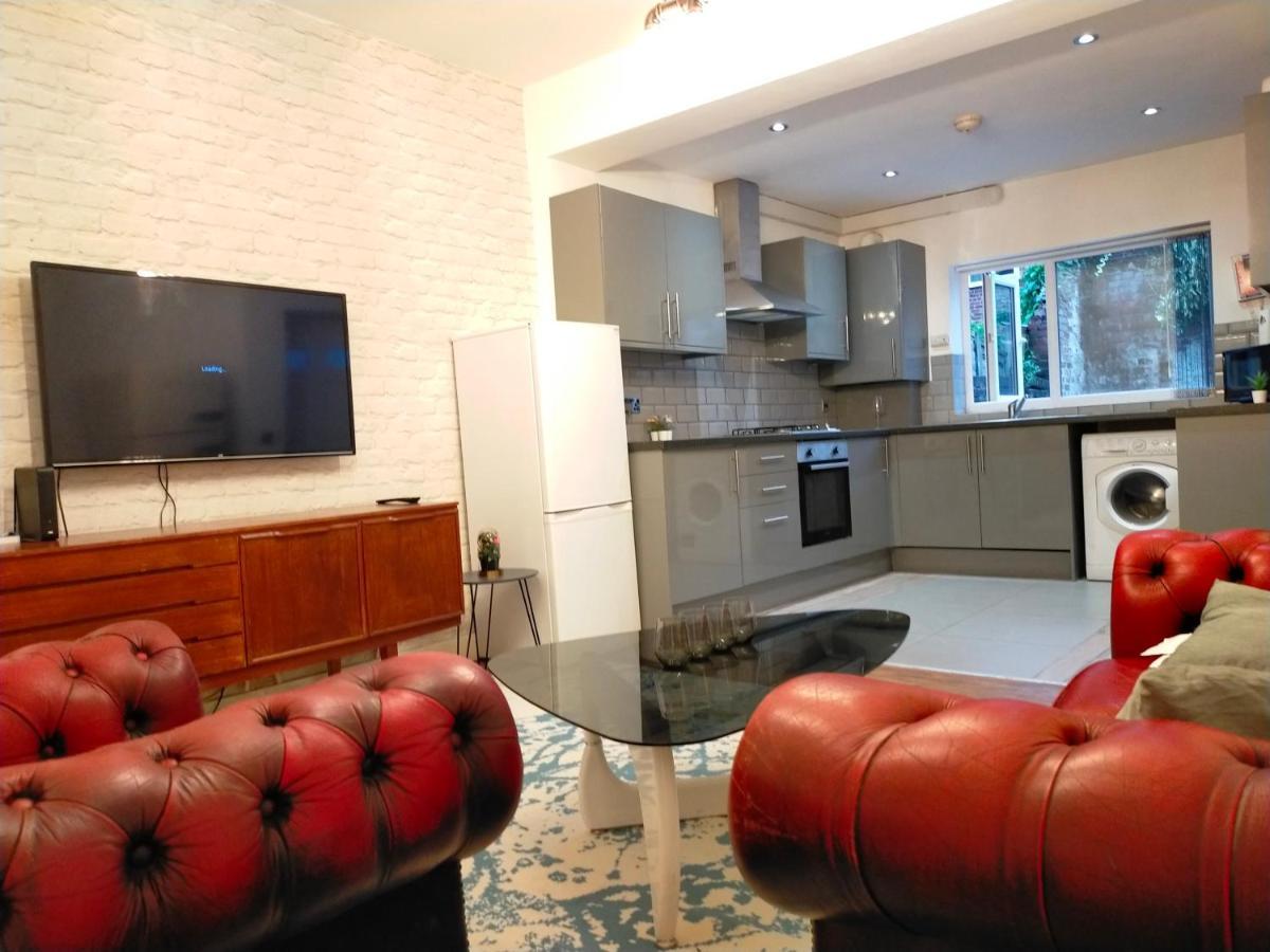 4 Bed Entire House - Heart Of The City - Near Sufc Шефилд Экстерьер фото